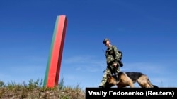 Беларускі памежнік у часе аховы мяжы. Ілюстрацыйнае фота