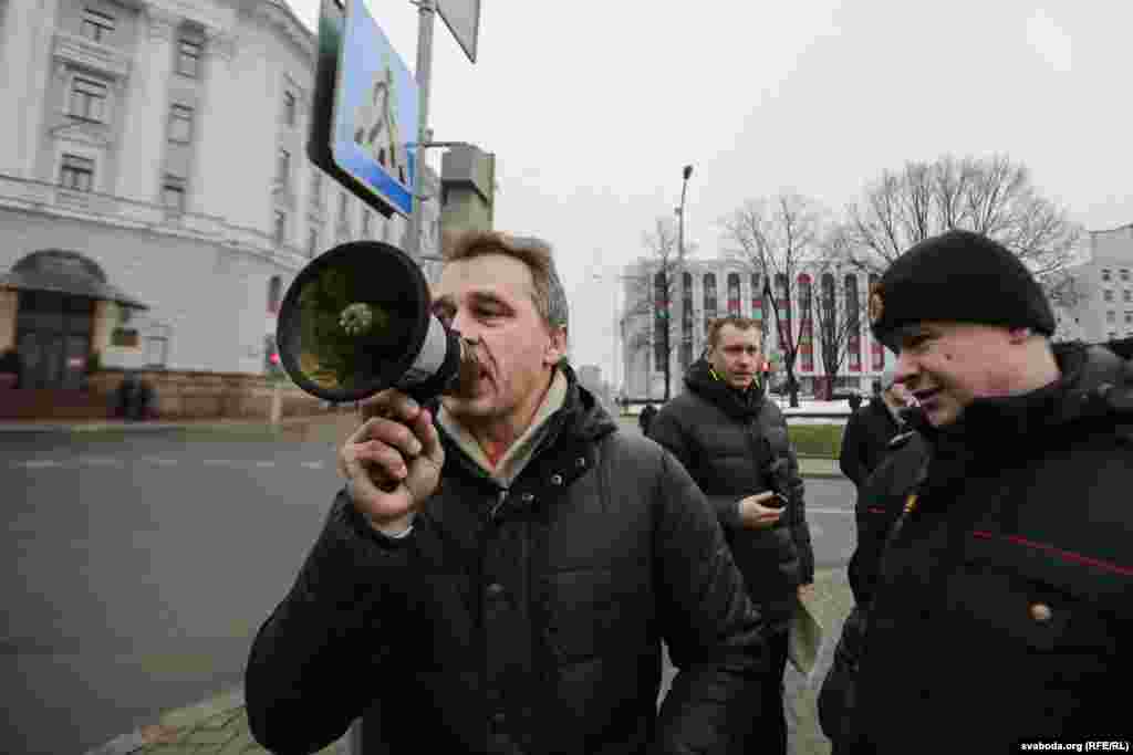 Не&nbsp;пасьпела пачацца акцыя, як&nbsp;міліцыя ўжо пачала складаць пратаколы