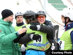 Віншаваньні калегу Дзянісу Восіпаву