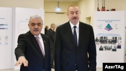 R.Abdullayev və İ.Əliyev Sumqayıtda "SOCAR Polymer"in yüksəksıxlıqlı polietilen zavodunun açılışında. 2019